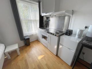 The Leinster Studio - Londra - 6