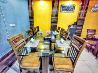 Abeer Hotel Swat by Khan Familia - Swat - 1