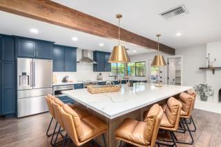 Charming Desert Villa & Casitas with Sportcourt & Pool - Phoenix - 9