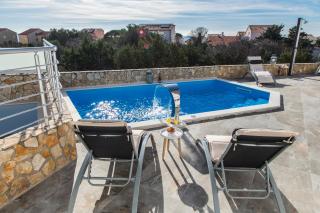 Apartments for 12 with 2 private pools - Novalja - 9