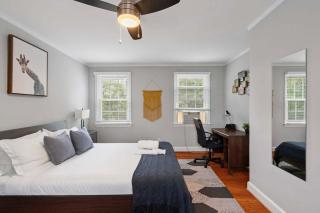 Charming Townhouse Retreat by CozySuites - 4