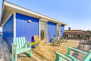 Golf Cart, Pool Access! Beach-Walk Galveston Haven - 6