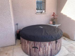 Maison entière 4 lits 8 pl avec jacuzzi proche du safari de Peaugres - 6