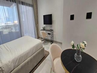 Luxury Studio in Jumeirah Village Circle - Dubái - 3