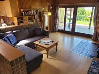 Freistehendes Ferienhaus in Rott mit eigenem Garten, schöner Weitblick, Klimaanlage, Sauna und Kamin - Extertal - 2