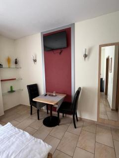 Hotel Pfälzer Hof - 2