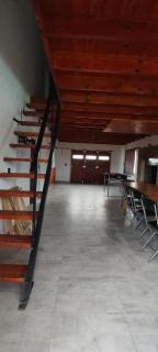 Chalet con pileta quincho y asador para 10 personas - Mar de Cobo - 7