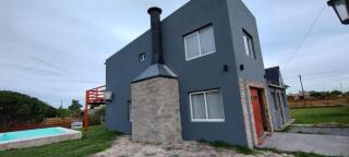Chalet con pileta quincho y asador para 10 personas - Mar de Cobo - 6