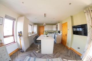 Hazelbank House - 6