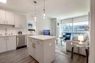 Modern Apt Close to Downtown - 8