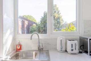 Newly Refurbished 2BD Flat Close to ExCel London - Londra - 2