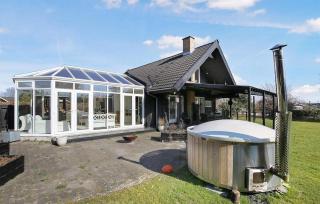 3 Bedroom Stunning Home In Hundested - Hundested - 0