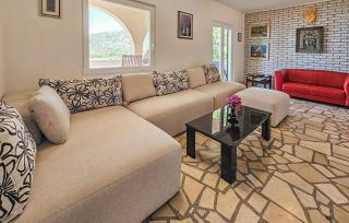 Lovely Home In Razanj - 7