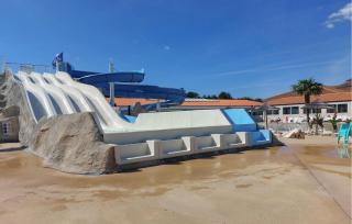 Pet Friendly Stacaravan In Les Mathes - 4