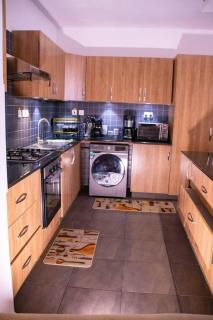 UN Accredited 2br3BedsPoolGymFullPower Backup70inchTv - Nairobi - 6