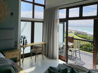 Shaloha Guesthouse on Supertubes - 4