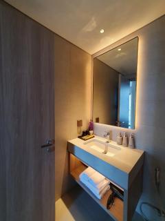 A La Carte Ha Long Apartment - Ha Long Bay View, Beachside - Ha Long - 6