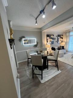 The Golden Noir Retreat-Buckhead - Atlanta - 6
