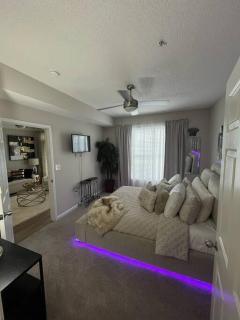The Golden Noir Retreat-Buckhead - Atlanta - 2