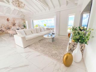 Fleur De Lys a prestigious villa with a sea view. - Orient Bay - 8