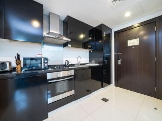 Cosy Studio in Business Bay with Luxury Pool - Dubai - 1