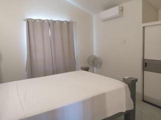 Tropical Oasis Retreat in Discovery Bay - Discovery Bay - 7