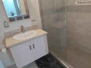 Tropical Oasis Retreat in Discovery Bay - Discovery Bay - 2