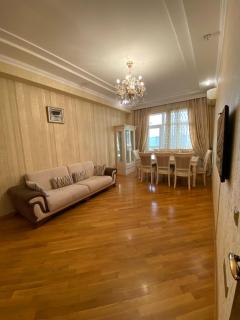 Prime Metro Location Retreat - Bakoe - 9