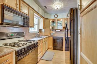 Peaceful Home Near Youngstown Fenced Backyard! - 3