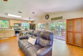 Riverfront Inglis Duplex with Shared Dock and Fire Pit - Yankeetown - 8