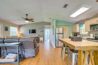 Riverfront Inglis Duplex with Shared Dock and Fire Pit - Yankeetown - 3