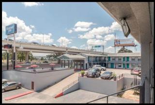Motel 9 University-Downtown - Austin - 6