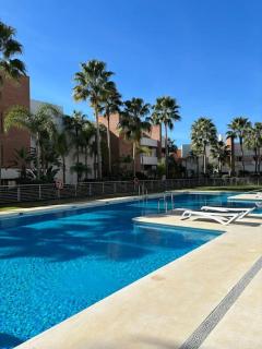 Modern 3 bed with pool - 0