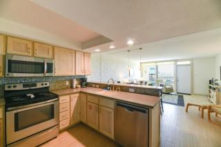 Beachfront Condo with Pool Access in Port Aransas - Port Aransas - 2