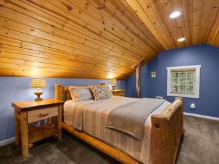 Whispering Pines - Cabin w hot tub - Rhododendron - 6