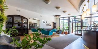WX Hotel - 8