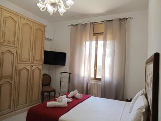 Charming House in Marsala with Private Garden - 4