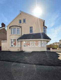 Granada Apartments Holmfield Rd - 9