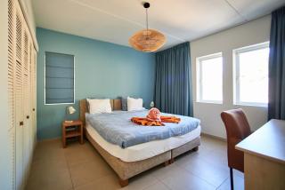 Blue Emerald Ocean's 8 - Willemstad - 9