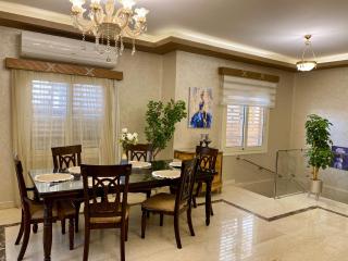 Bird Nest Villa 3-Beds Sleeps 7 Pet Friendly - 0
