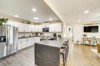 Walk to Expo Square Pavilion Updated Tulsa Home! - Tulsa - 1