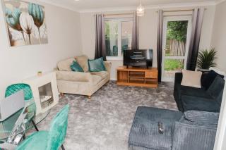 Samuel place - Corby - 1