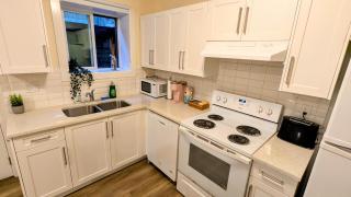 New 1 bedroom suite North Vancouver - 5