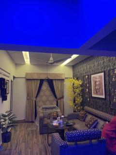 In the best location of badar commercial middle of DHA Karachi phase 5 - Karatschi - 4