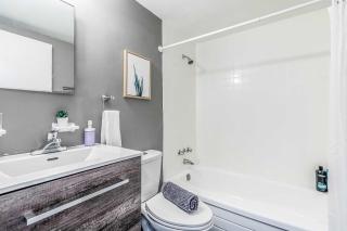 Glenview West Apartment w Patio - Near Downtown - Hamilton - 1
