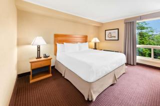 Best Western Plus NorWester Hotel & Conference Centre - 0