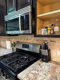 Spacious Fully equipped 4 BR Near Memorial Park - Houston - 9