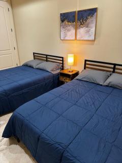 Spacious Fully equipped 4 BR Near Memorial Park - Houston - 8