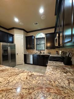 Spacious Fully equipped 4 BR Near Memorial Park - Houston - 6
