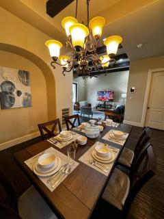 Spacious Fully equipped 4 BR Near Memorial Park - Houston - 5